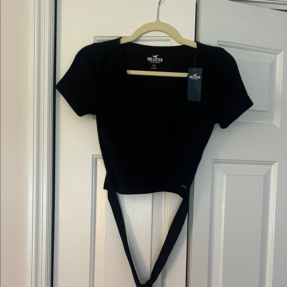 Hollister Black Short Sleeve Wrap Crop Top